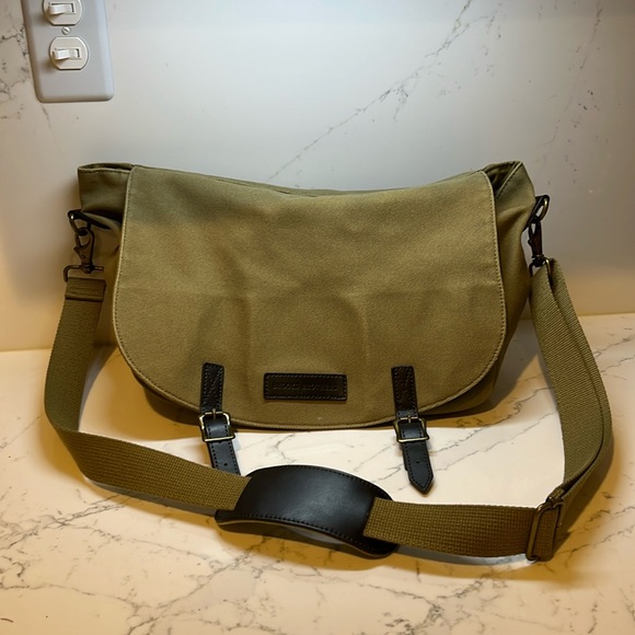 Brooks Brothers Handbags - Brooks Brothers messenger bag